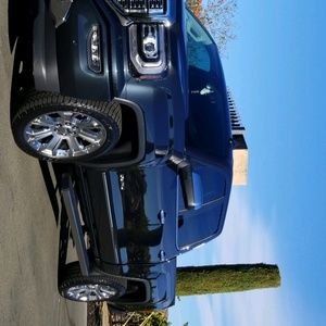 Meet your Posher, Jose